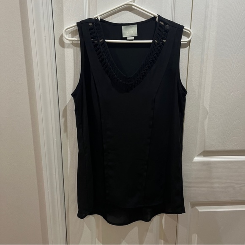 🩷 black chiffon vneck tank top